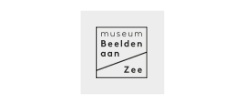 beelden aan zee